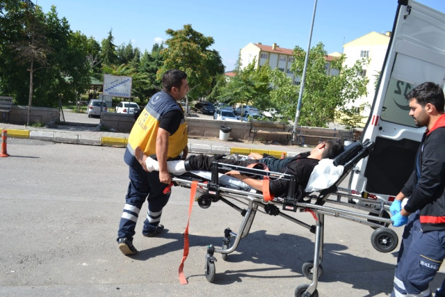 Kazayla Ava Gittiği Arkadaşını Vurdu