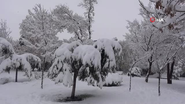 Aksaray Kar Yağışı Etkili Oldu.. Okullar 1 Gün Tatil Edildi