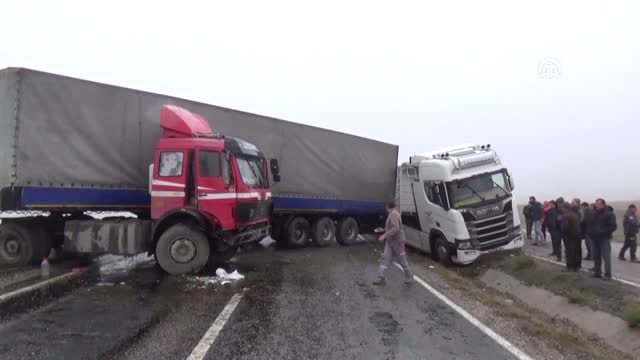 Aksaray’da Zincirleme Trafik Kazası