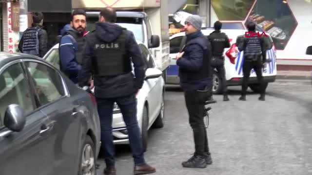 İstanbul- Aksaray’da Gece Kulübündeki Silahlı Kişiler Polisi Alarma Geçirdi