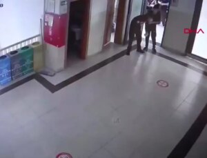 Öğretmen Heimlich manevrasıyla öğrenciyi kurtardı