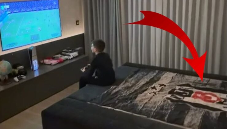 Fenerbahçe’nin eski yıldızı oğlunu oyun oynarken paylaştı! Yataktaki Beşiktaş ayrıntısı bomba