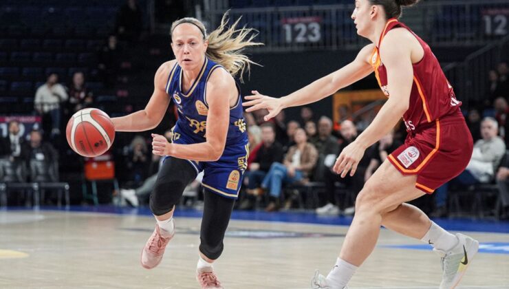 Galatasaray’ı üst üste üçüncü kere deviren Fenerbahçe Opet namağlup şampiyon